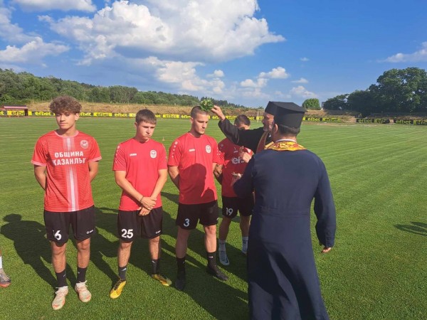 “Розите“ стартираха своята подготовка с нови попълнения