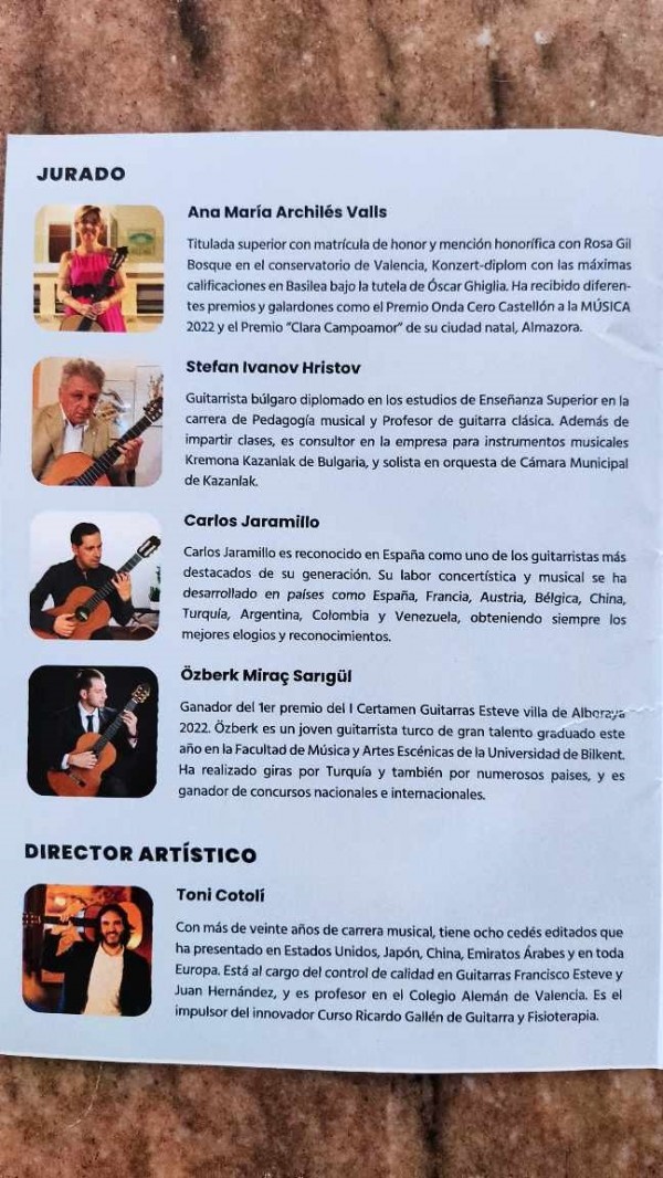 Казанлъшкият китарист и преподавател Стефан Христов бе жури на престижен конкурс в Испания