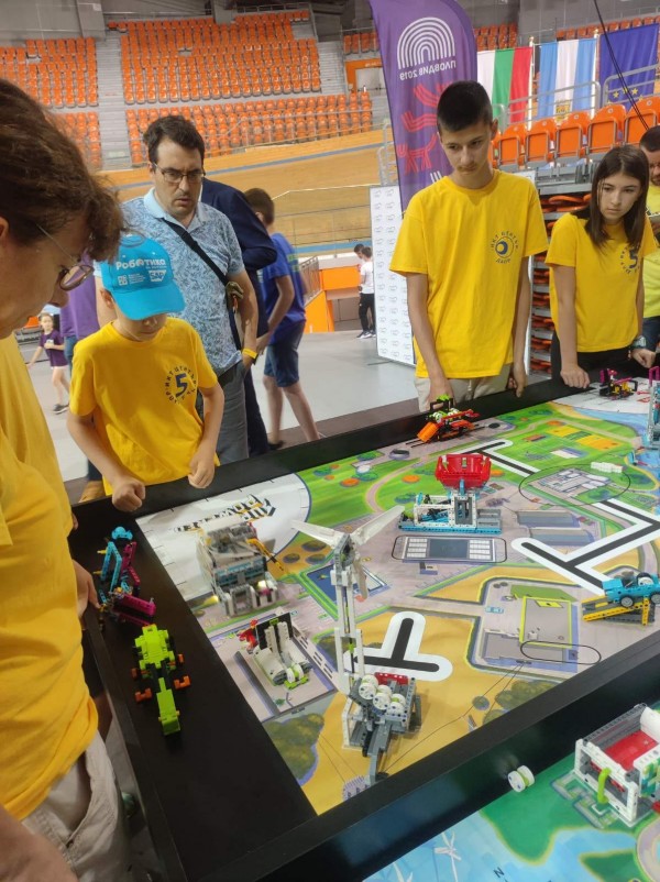 Казанлък влезе в историята на First® Lego® League 