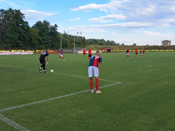 “Розова долина“ показа силна игра в първата си контрола за лятото