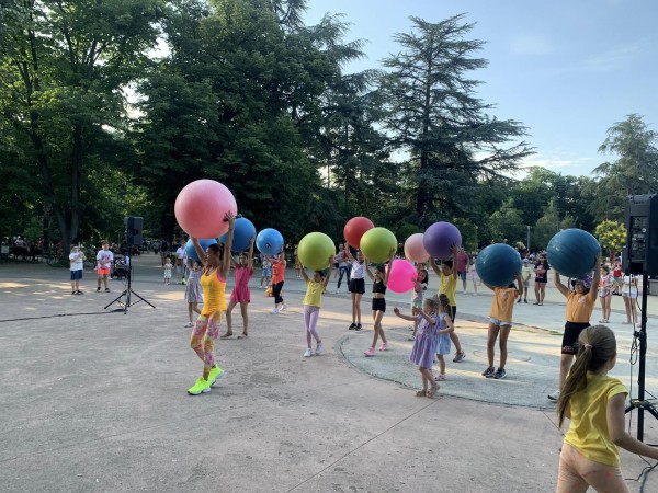 Поредицата “Весела лятна ваканция“ предлага още много интересни занимания за децата до края на юли 