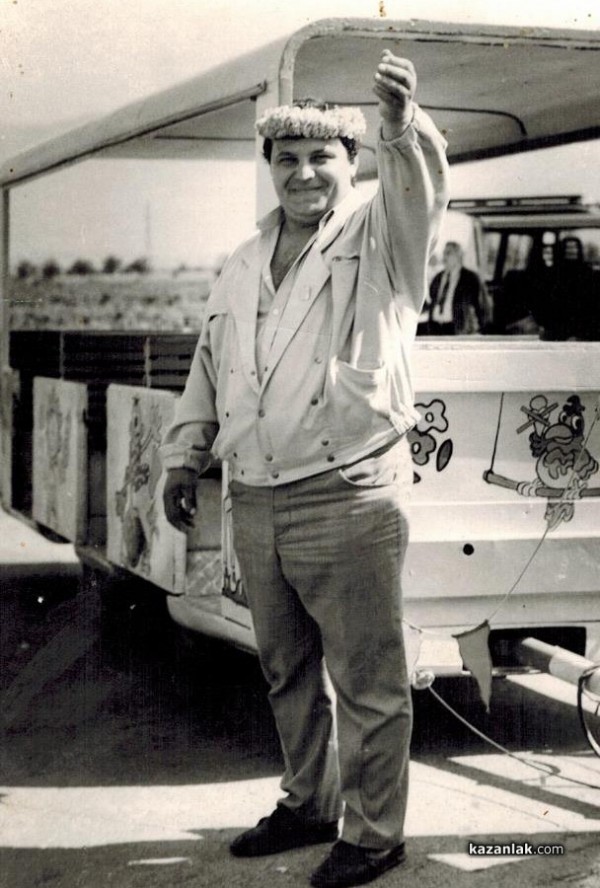 Да се „скачиш“ с Влака. Или историята на казанлъшкия Влак и Гошо Влакчето