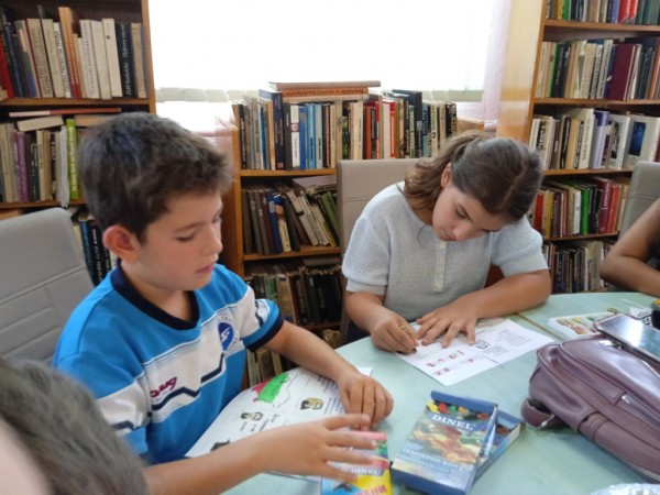 ОБ „Искра“ с разказ към децата за Апостола на свободата под мотото “Малък съм или голям, аз за Левски знам“