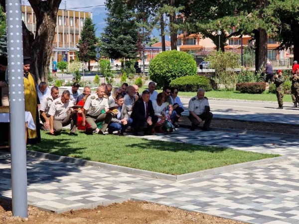 Паметник на Васил Левски откриха в Павел баня