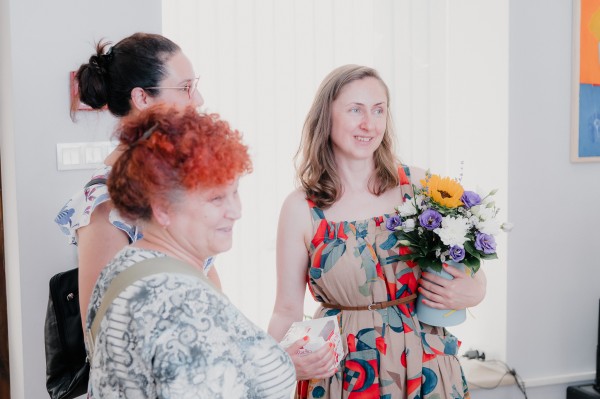 Казанлъшката художничка Катя Христова представи в Севлиево изложбата си „Шапка за сънища“ 