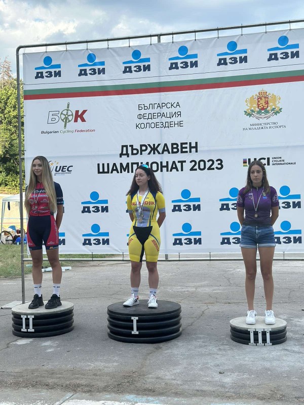 Колоездачите на “Лястовица 1905“ станаха шампиони в Разград