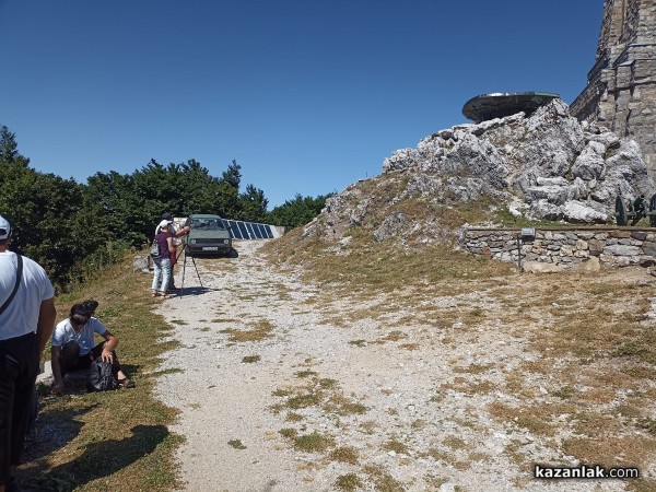 Участниците в проекта “Душата вижда“ посетиха Паметника на свободата 