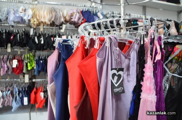 Обновеният магазин за бельо “Орион“ отвори врати в центъра на Казанлък 