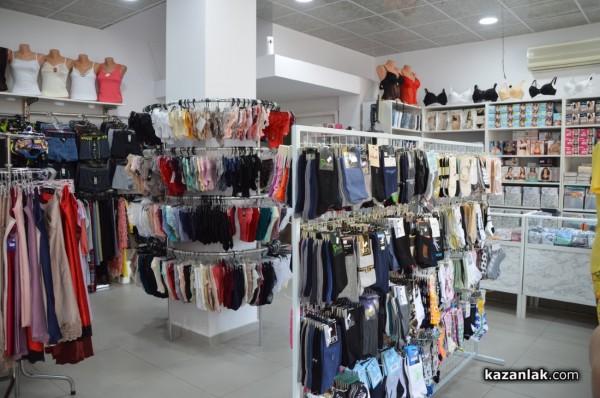 Обновеният магазин за бельо “Орион“ отвори врати в центъра на Казанлък 