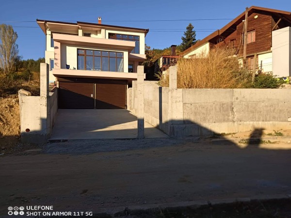 Цялостен ремонт, изолация, груб строеж и щампован бетон на добри цени от фирма Палова 2019 ЕООД