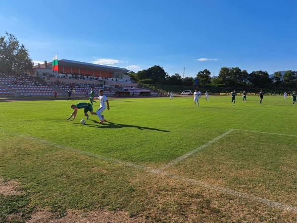 “Розите“ разгромиха с 5:0 “Берое“ II на стадион “Севтополис“