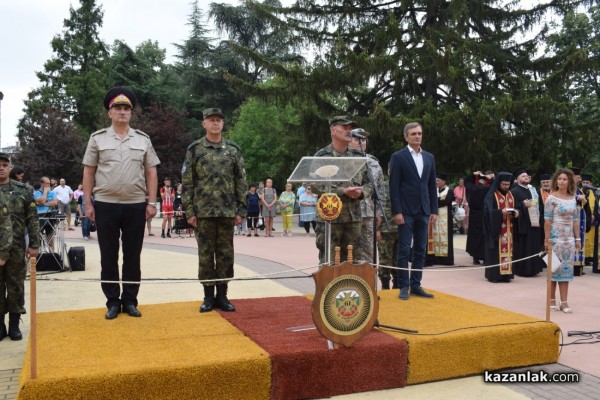 С тържествен ритуал в парк “Розариум“ бе посрещнат българския военен контингент, участвал в операция на ЕС в Босна и Херцеговина
