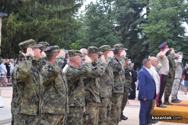 Посрещане на българския военен контингент, участвал в операция на ЕС в Босна и Херцеговина