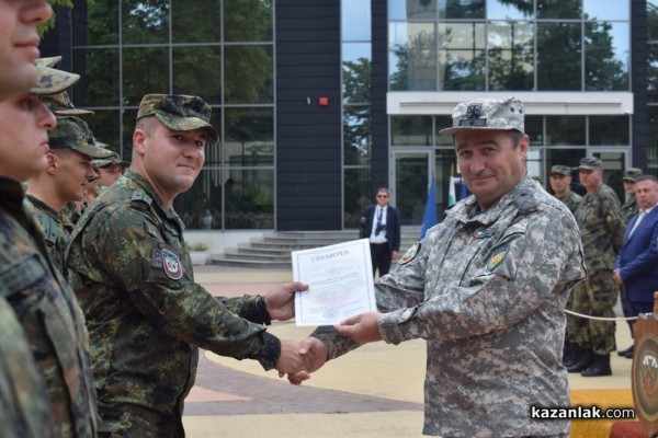 С тържествен ритуал в парк “Розариум“ бе посрещнат българския военен контингент, участвал в операция на ЕС в Босна и Херцеговина