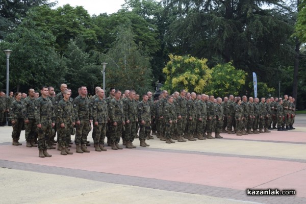 С тържествен ритуал в парк “Розариум“ бе посрещнат българския военен контингент, участвал в операция на ЕС в Босна и Херцеговина