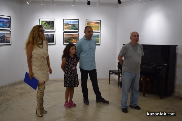 Изложба с кауза подредиха в Музея на фотографията