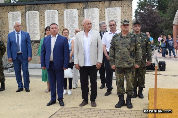 С тържествен ритуал в парк “Розариум“ бе посрещнат българския военен контингент, участвал в операция на ЕС в Босна и Херцеговина