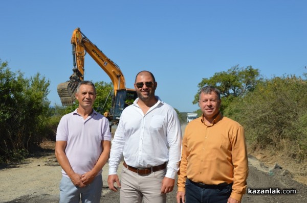 Пътят и велоалеята до Копринка стартираха след 4 години усилия по подготовката на проекта