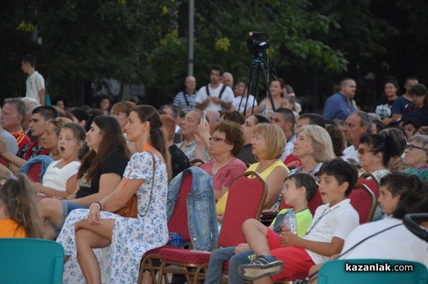 Концерт на “Академия Роза“ в парк “Розариум“ 