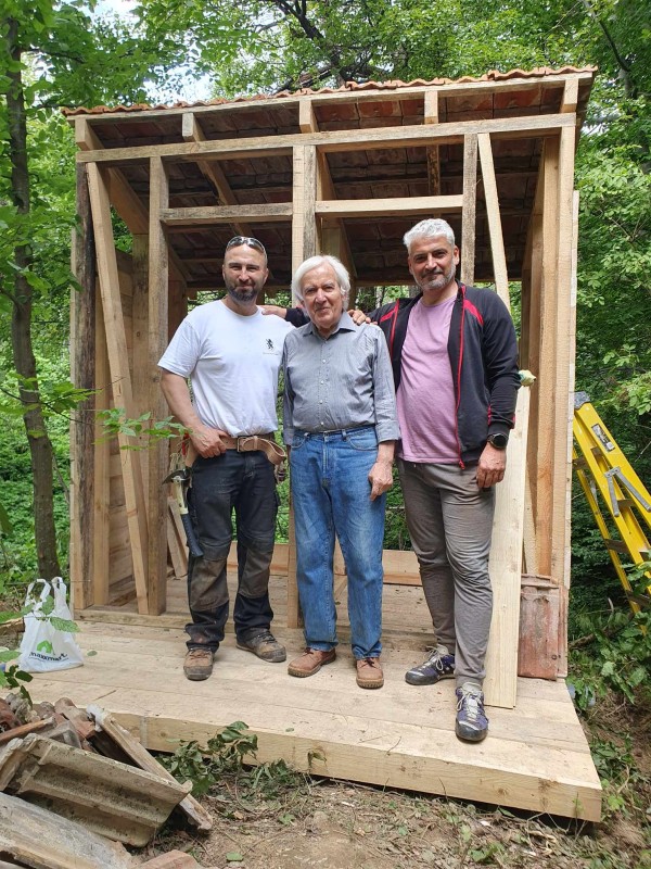 С общи усилия, наши сънародници завършиха ремонта в училището на Теодосий Теодосиев 