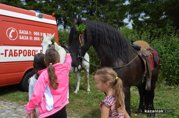 Родолюбци от цялата страна почетоха героите от Шипченската епопея