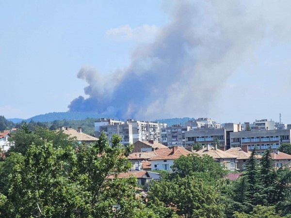 Обявиха частично бедствено положение за срок до 7 дни на територията на община Казанлък, заради днешния пожар / Новини от Казанлък