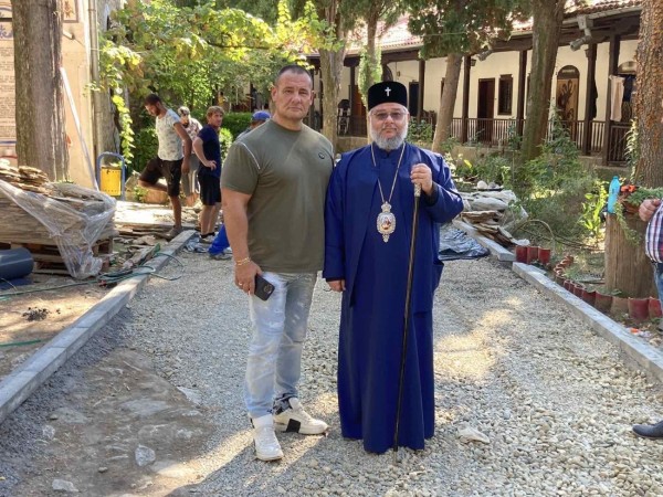 Провериха ремонтните дейности на църковните паметници на културата в Мъглиж