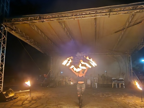 Кметът Галина Стоянова: Нека дните да са богати на емоции и красота! Честити да са и щастливи 18-те Празници в Долината на тракийските царе 2023!