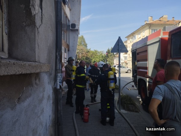 Горя магазин за електроматериали на ул.“Христо Ботев“