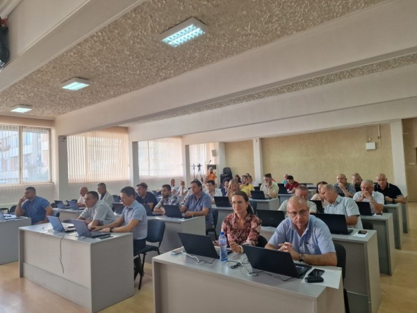 Общински съвет – Казанлък одобри партньорство с Община Павел баня за закупуване на екоавтобуси и зарядни станции