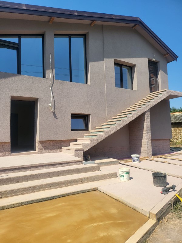 Груб строеж и цялостен ремонт на стари къщи от фирма Палова 2019 ЕООД