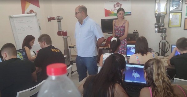 ИКТ Център записва ученици за 2023-2024 в курсове по програмиране, роботика и ИТ