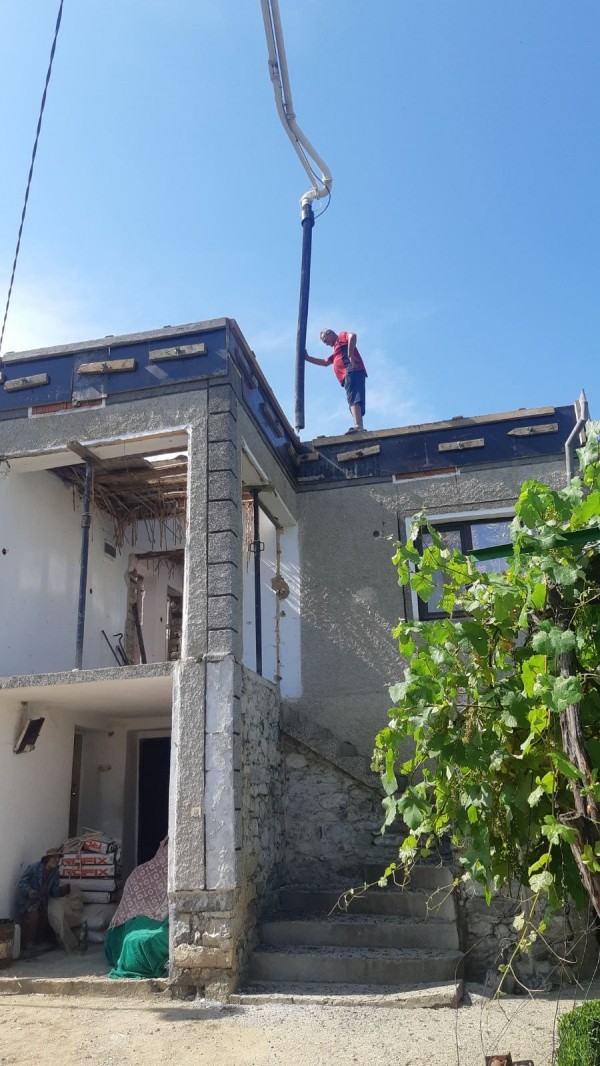 Груб строеж и цялостен ремонт на стари къщи от фирма Палова 2019 ЕООД
