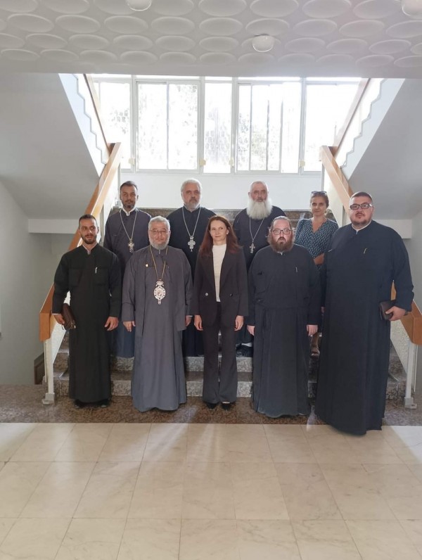  На имения си ден митрополит Киприан служи в Тунис