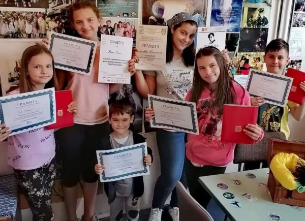 Клуб „Светлини сред сенките” отбелязва 20-годишен юбилей