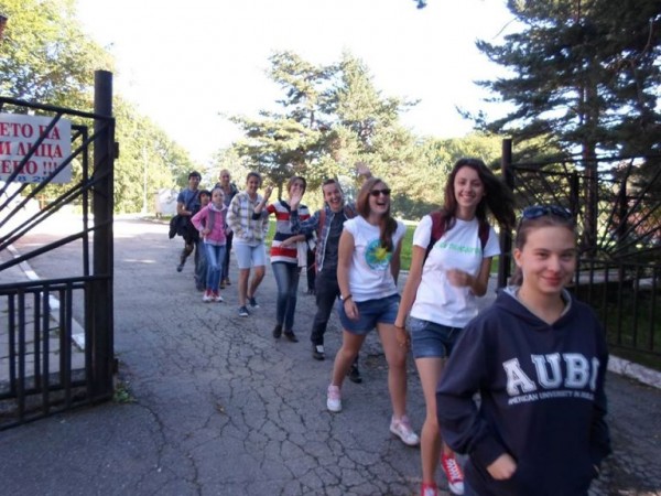 Клуб „Светлини сред сенките” отбелязва 20-годишен юбилей