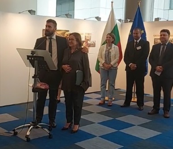 Кметът Галина Стоянова в Европарламента: Розата и розовото масло са не просто традиция и производство, те за нас са идентичност