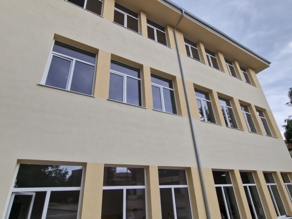 Oборудването за новия корпус на ППМГ „Никола Обрешков“ вече е предоставено на гимназията за стопанисване