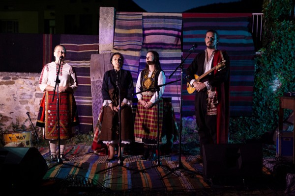 Занаяти, концерти, кино, лекции и обучения предлага петото издание на фестивала за изкуства и занаяти Шипка фест´23