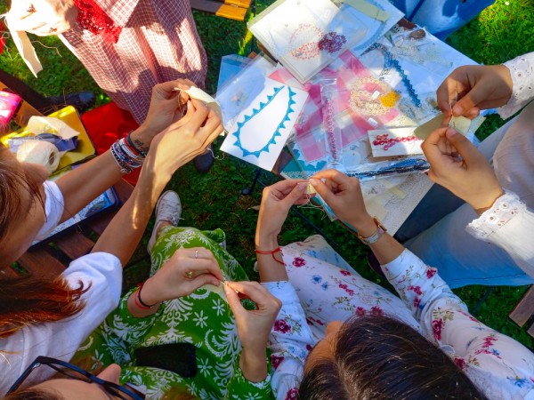 Занаяти, концерти, кино, лекции и обучения предлага петото издание на фестивала за изкуства и занаяти Шипка фест´23