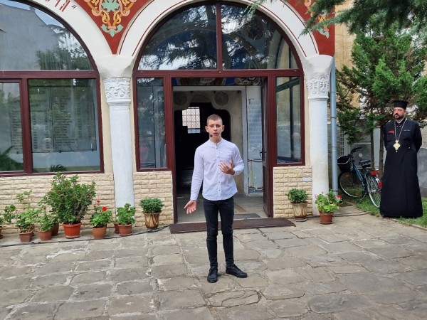 Отбелязването на 138 г. от Съединението събра родолюбиви казанлъчани