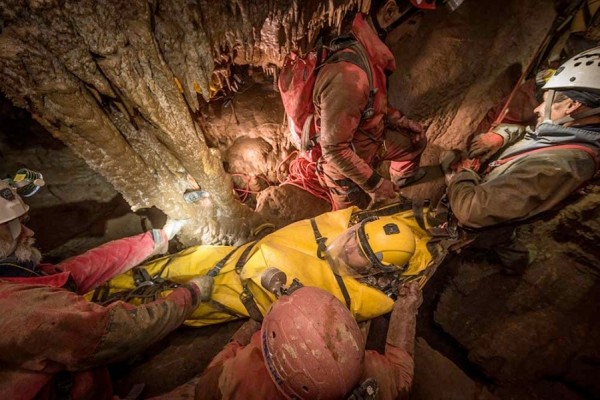 Казанлъчаните Тодор Иванов и Кемал Рамадан са част от спасителната акция в пещера Морджа в Турция