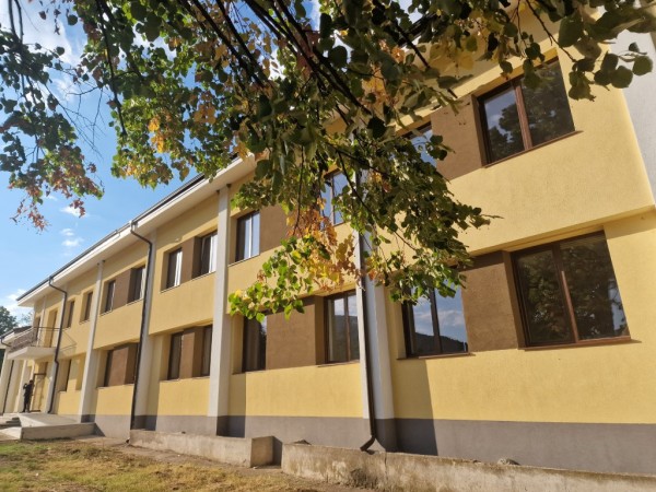 Кметът Галина Стоянова: Да направим новата сграда на училището в Розово смислено място за децата