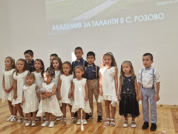 Кметът Галина Стоянова: Да направим новата сграда на училището в Розово смислено място за децата