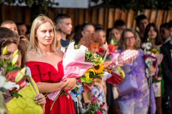 Начало на новата учебна година в ППМГ „Никола Обрешков“/ Снимки Ивайло Илиев