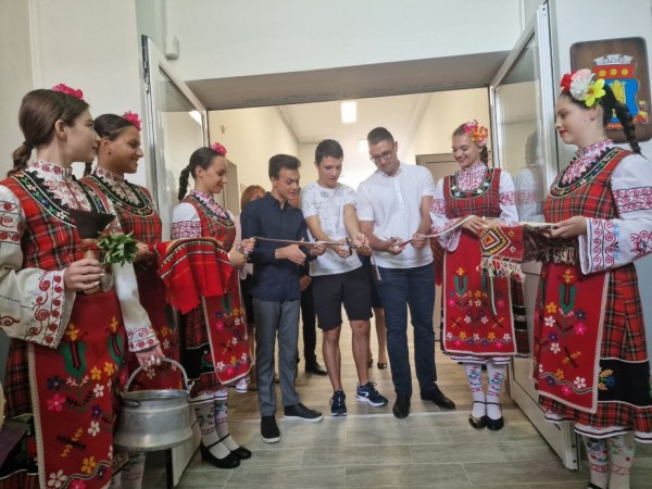 Успешна учебна година и честита първа смяна с новия корпус на ППМГ „Никола Обрешков“
