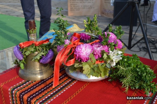 50 първокласници прекрачиха прага на ОУ „Св. Паисий Хилендарски“ гр. Казанлък