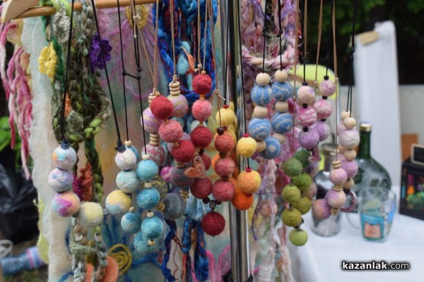 Творци и занаятчии се събраха в двора на музей “Чудомир“ за четвъртото издание на “Изкуството като хоби и вдъхновение“