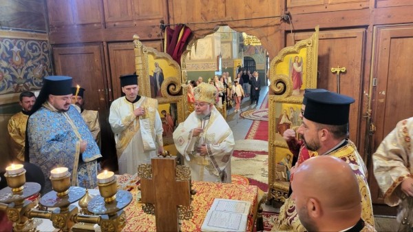 Митрополит Киприан ръкоположи за свещеник дякон Любен Левенов