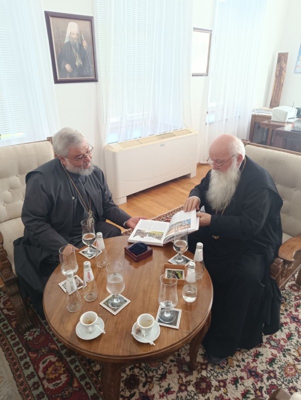 Митрополит Киприан ръкоположи за свещеник дякон Любен Левенов